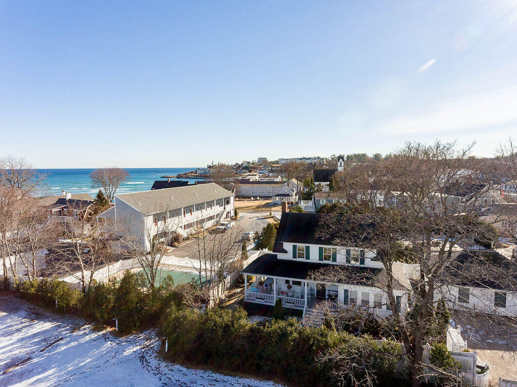25 Shore Road A