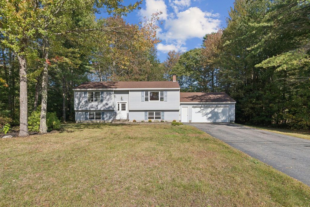 Photo of 38 Goldeneye Drive, Topsham, ME 04086 (MLS # 1639154)
