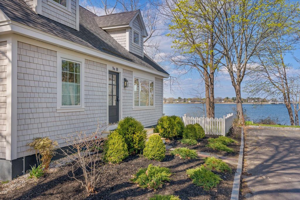 Photo of 10 Helene Street, Portland, ME 04103 (MLS # 1661279)