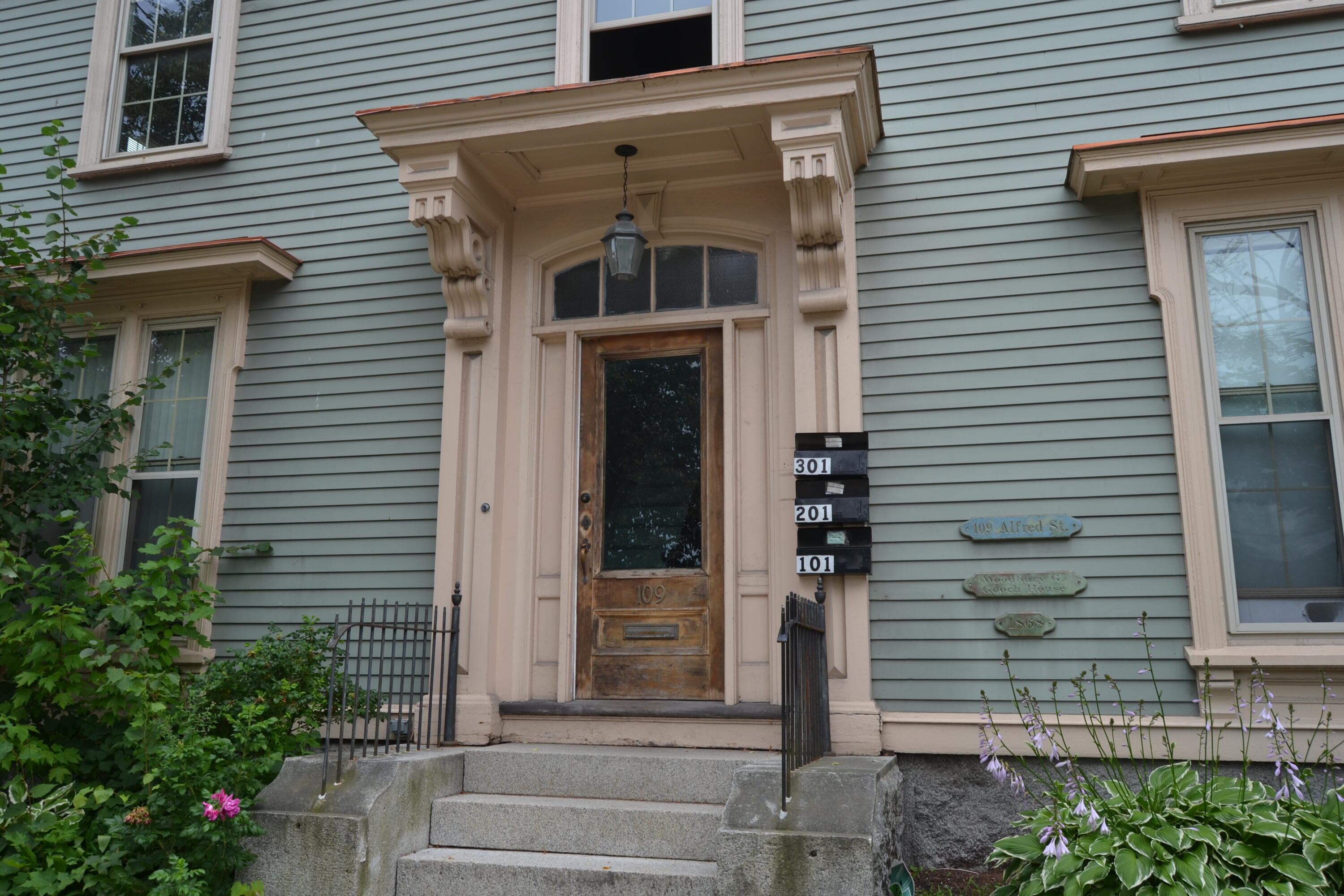 109 Alfred Street