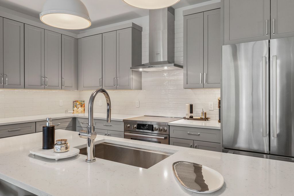 Photo of 267 US Route 1 #PH503, Falmouth, ME 04105 (MLS # 1653118)