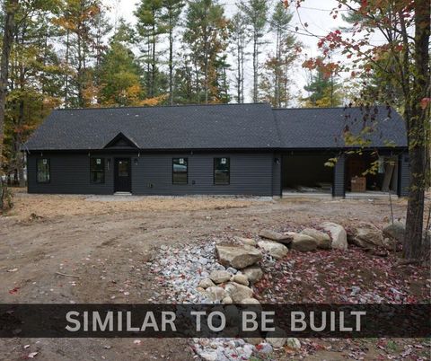 Photo of 19 Lydia Lane, Norway, ME 04268 (MLS # 1635010)