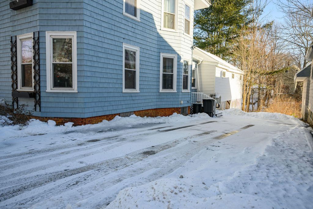 Photo of 433 High Street, Bath, ME 04530 (MLS # 1647592)