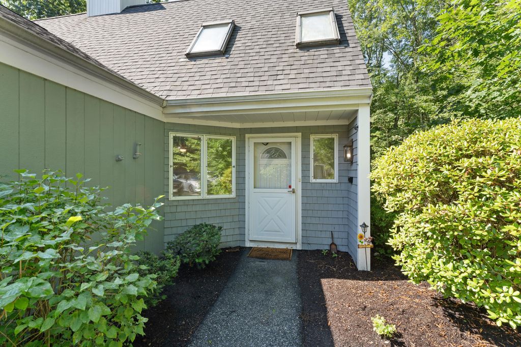 Photo of 1 Stratton Road #1, Scarborough, ME 04074 (MLS # 1639092)