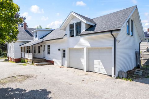 Photo of 338 Ocean Street, South Portland, ME 04106 (MLS # 1631619)