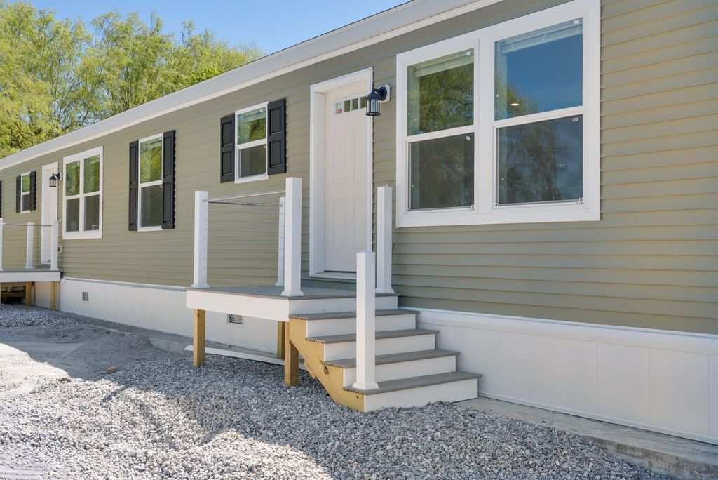 Photo of 295 Old County Road, Rockland, ME 04841 (MLS # 1663767)