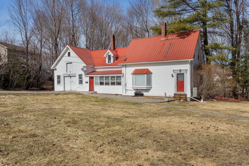 Photo of 28 Fountain Street, Gardiner, ME 04345 (MLS # 1656410)