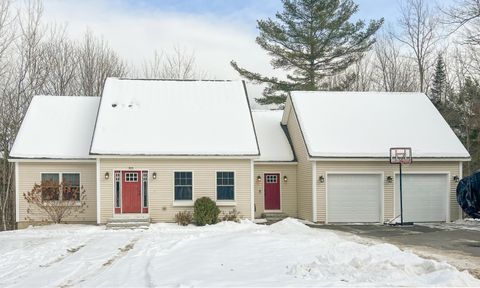 Photo of 325 Fairway Drive, Auburn, ME 04210 (MLS # 1646876)