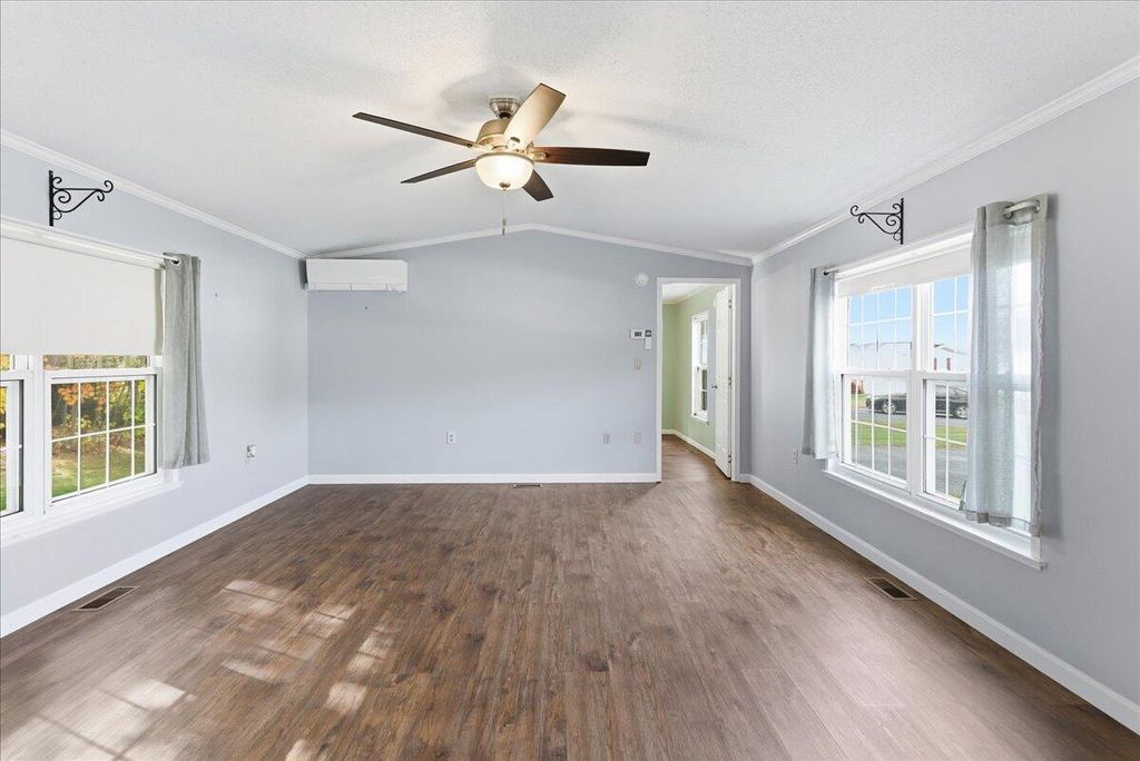 Photo of 7 Toby Place, Lewiston, ME 04240 (MLS # 1641303)