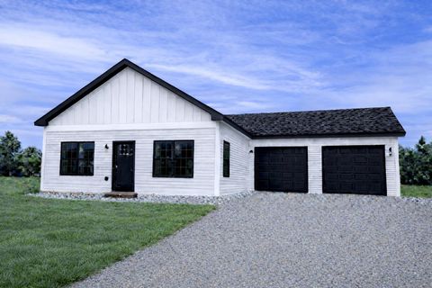 Photo of 29 Jennifer Avenue, Greene, ME 04236 (MLS # 1657630)