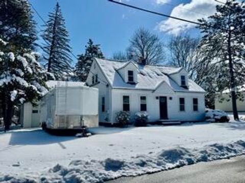 Photo of 6 Newland Avenue, Waterville, ME 04901 (MLS # 1655458)