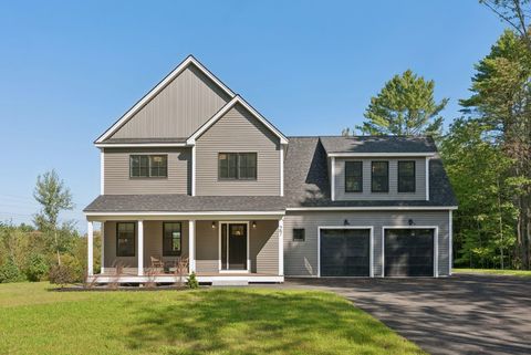 Photo of 27 Carriage Hill, North Yarmouth, ME 04097 (MLS # 1638100)