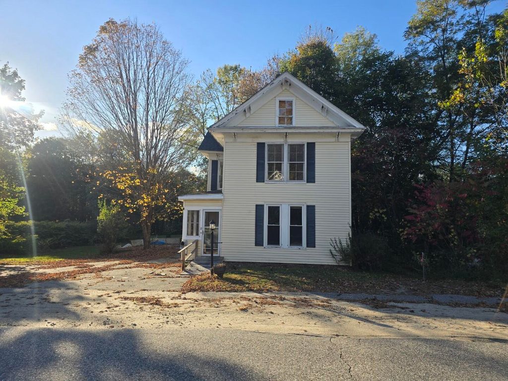 Photo of 11 Pine Street, Mechanic Falls, ME 04256 (MLS # 1646989)