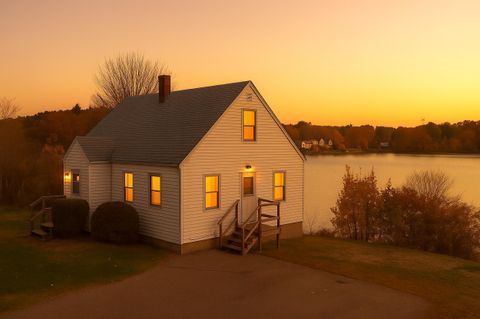 Photo of 514 Main Street, Eliot, ME 03903 (MLS # 1642315) Photo of 514 Main Street, Eliot, ME 03903 (MLS # 1642315)