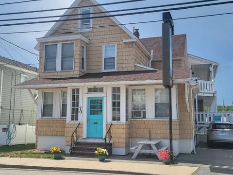 Photo of 70 E Grand Avenue #114, Old Orchard Beach, ME 04064 (MLS # 1663910)