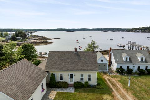 Photo of 1 Fish Point Road, Bristol, ME 04554 (MLS # 1633621)