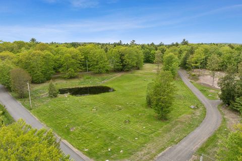 Photo of 68 Sky Drive, Windham, ME 04062 (MLS # 1659899)