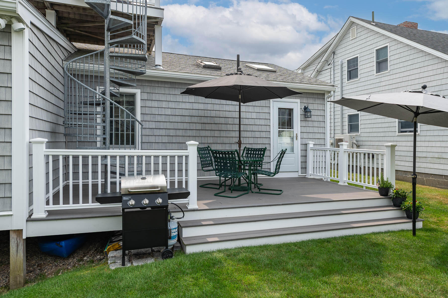 Wells, Maine 04090, United States, 3 Bedrooms Bedrooms, ,2 BathroomsBathrooms,Residential,Active,187609