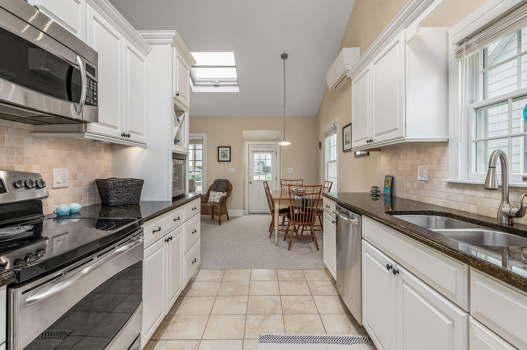 Wells, Maine 04090, United States, 3 Bedrooms Bedrooms, ,2 BathroomsBathrooms,Residential,Active,187609