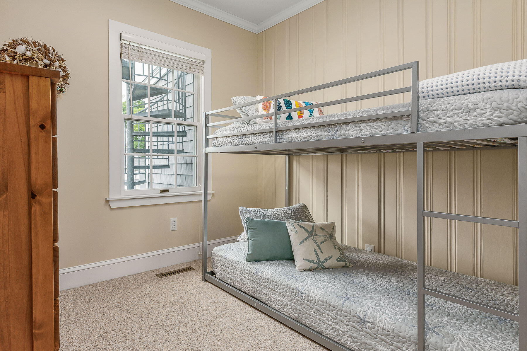 Wells, Maine 04090, United States, 3 Bedrooms Bedrooms, ,2 BathroomsBathrooms,Residential,Active,187609