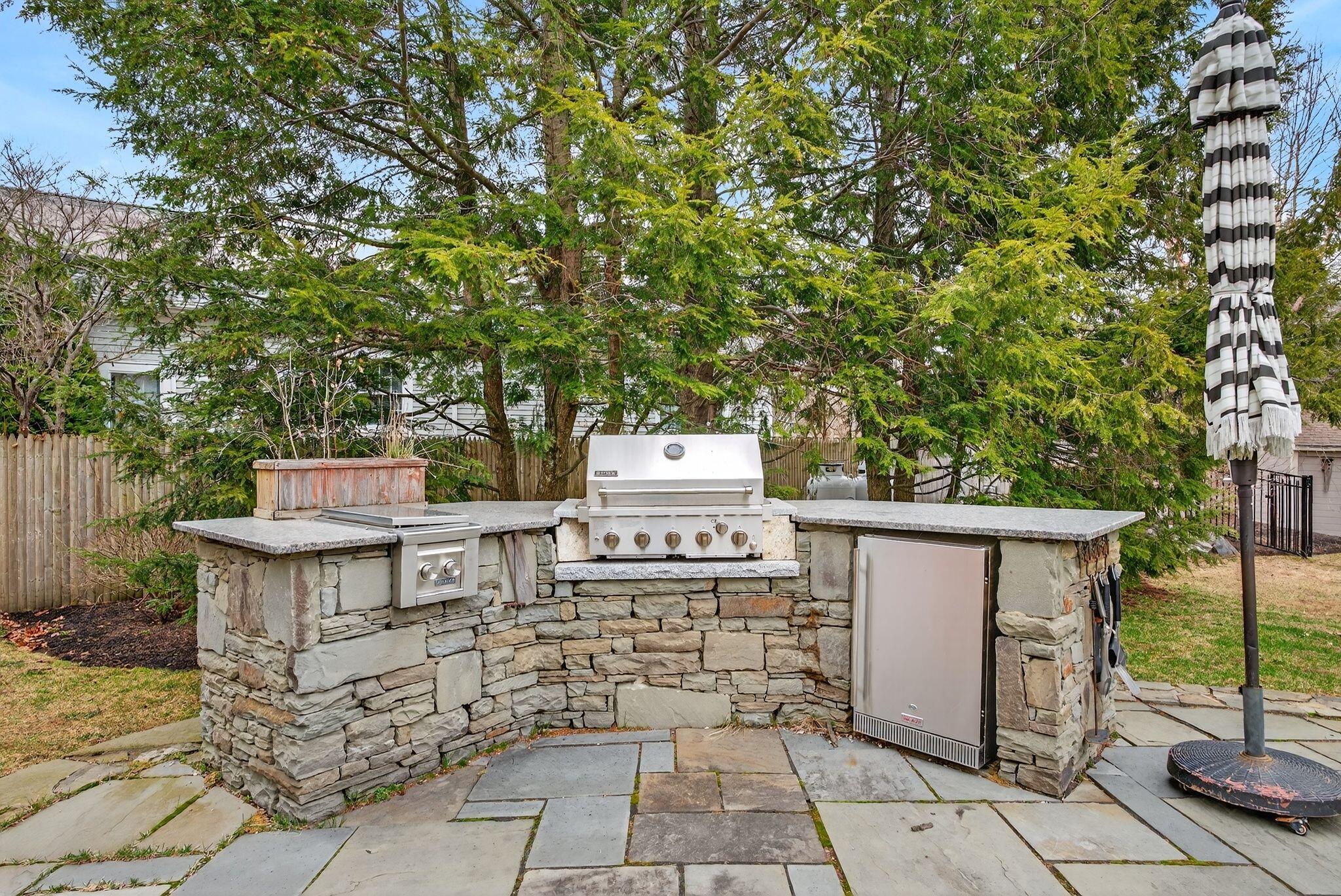 Portland, Maine, 04102, United States, 3 Bedrooms Bedrooms, ,5 BathroomsBathrooms,Residential,Active,2033991