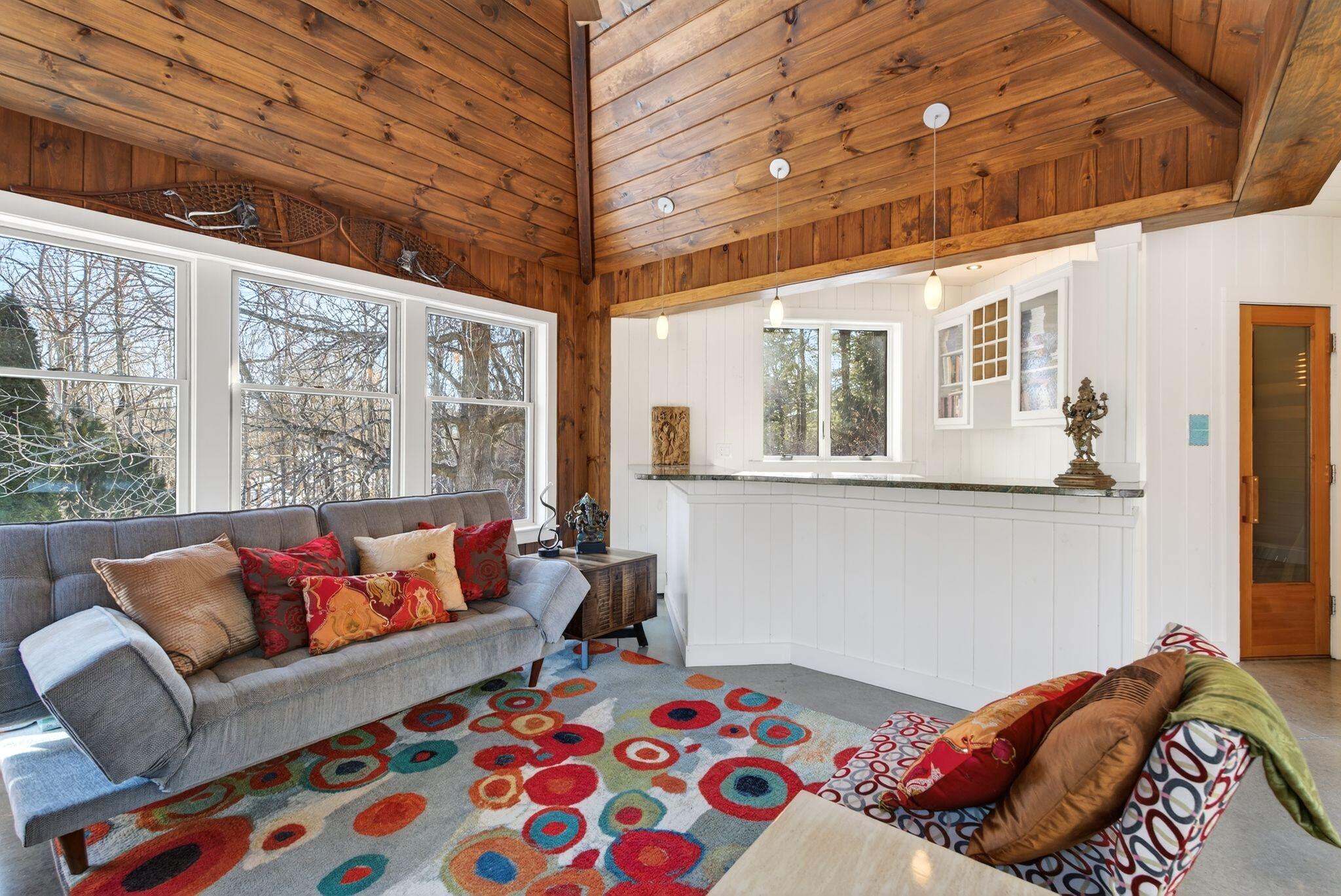 Portland, Maine, 04102, United States, 3 Bedrooms Bedrooms, ,5 BathroomsBathrooms,Residential,Active,2033991