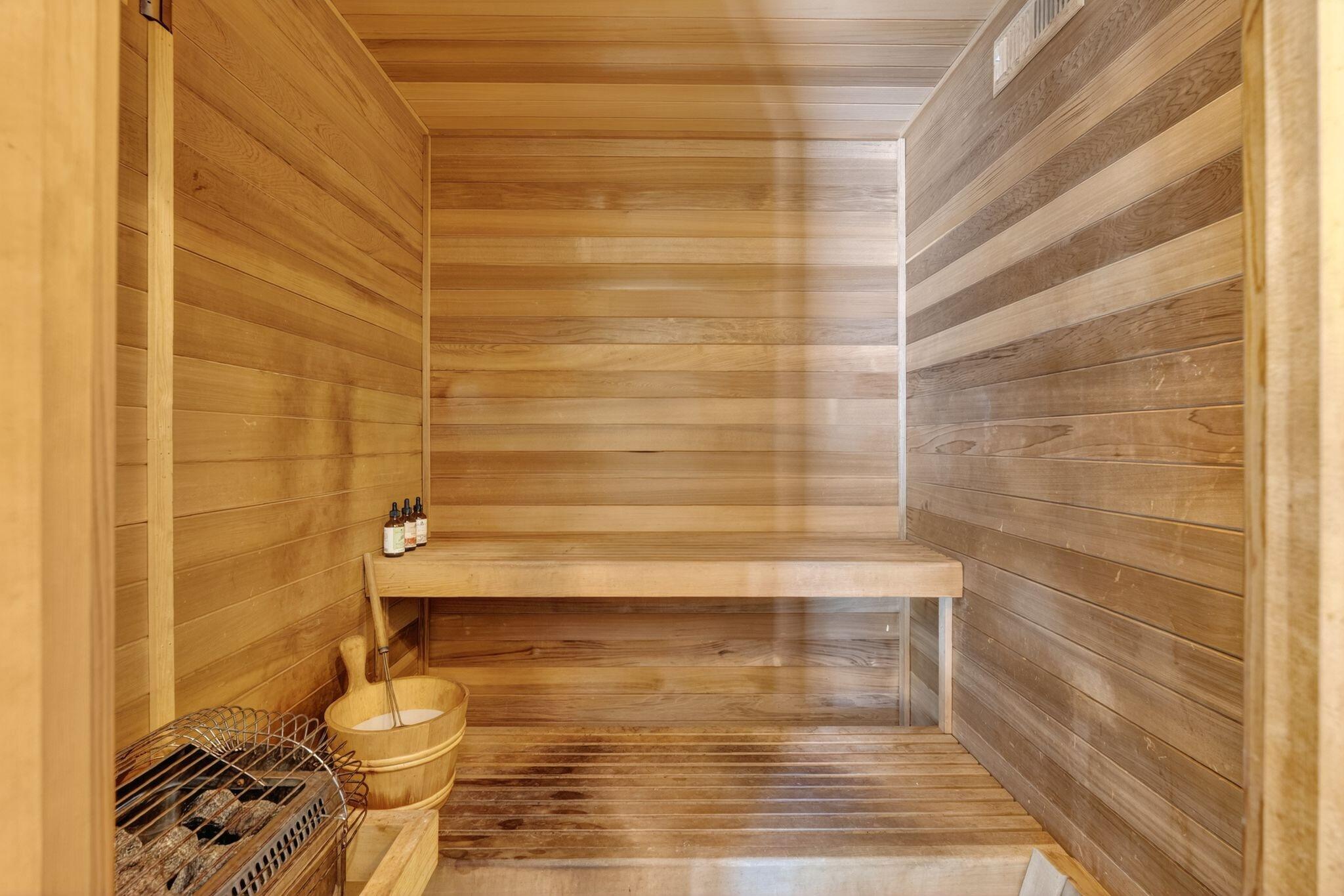 Portland, Maine, 04102, United States, 3 Bedrooms Bedrooms, ,5 BathroomsBathrooms,Residential,Active,2033991