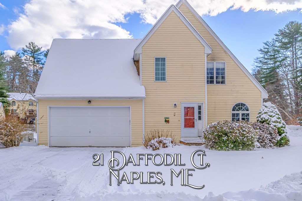 Photo of 21 Daffodil Court #16, Naples, ME 04055 (MLS # 1646327)
