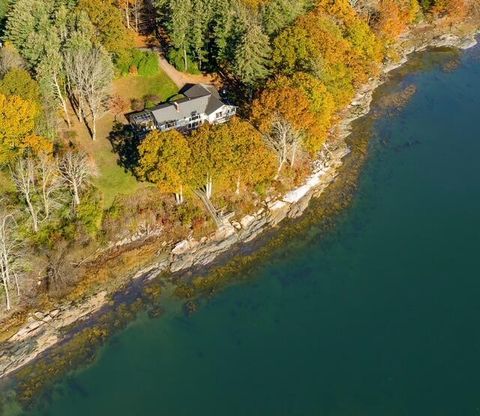 Photo of 21 Ledge Road, Cumberland, ME 04110 (MLS # 1623581)