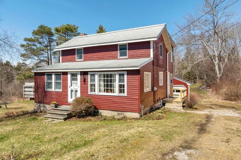 Photo of 9 Cosy Harbor, Southport, ME 04576 (MLS # 1659161)