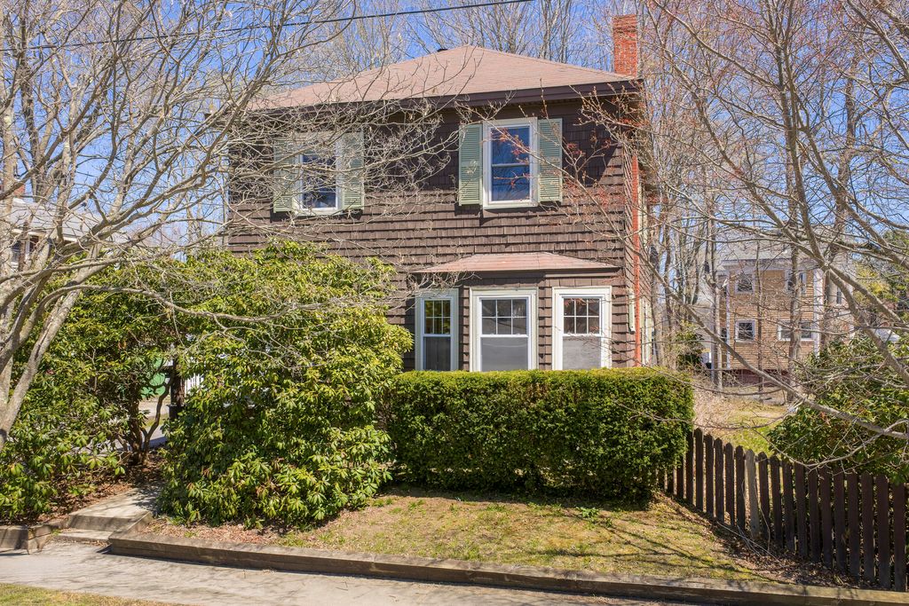 Photo of 192 Harriet Street, South Portland, ME 04106 (MLS # 1660624)