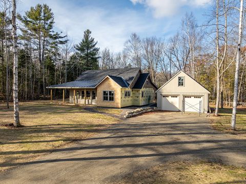 Photo of 18 Glenwood Lane, Northport, ME 04849 (MLS # 1643846)