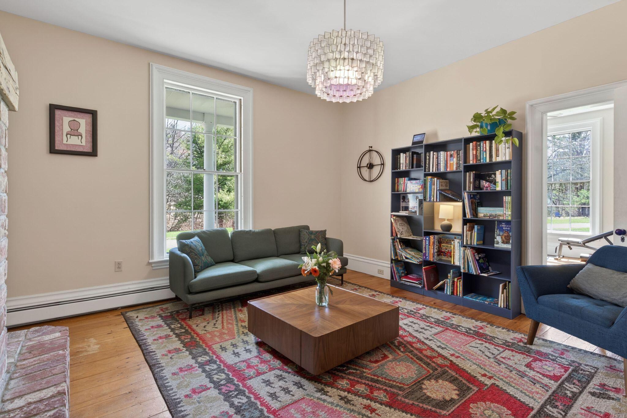 Falmouth, Maine, 04105, United States, 5 Bedrooms Bedrooms, ,6 BathroomsBathrooms,Residential,Pending,2041795