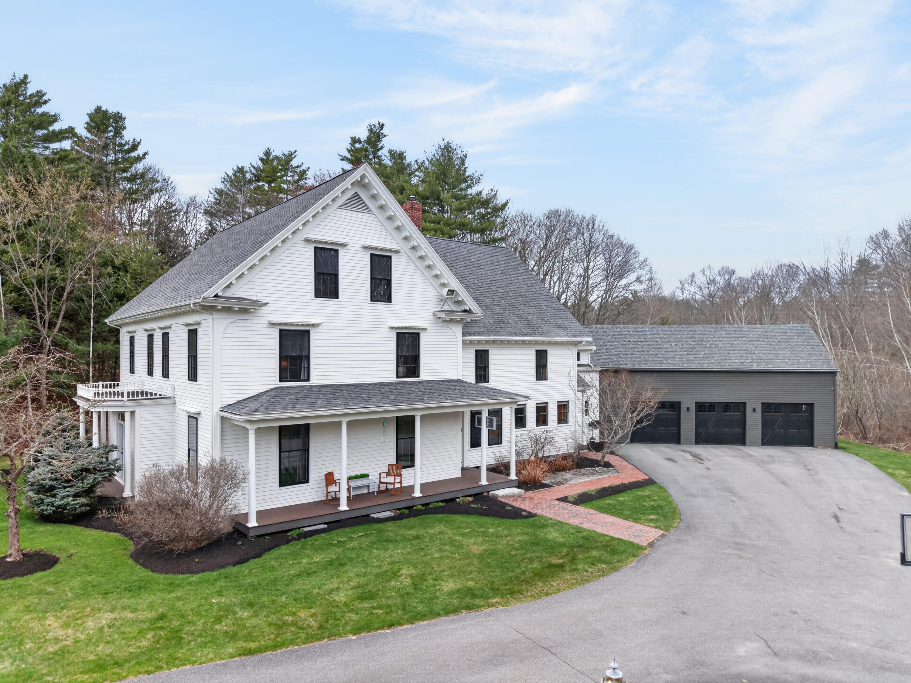 Falmouth, Maine, 04105, United States, 5 Bedrooms Bedrooms, ,6 BathroomsBathrooms,Residential,Pending,2041795