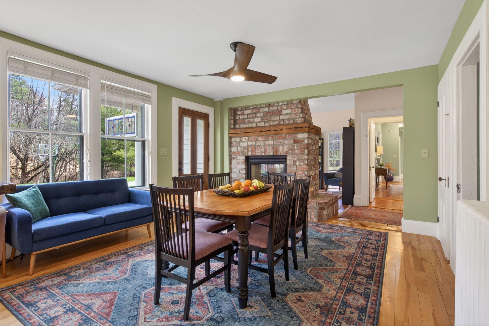 Falmouth, Maine, 04105, United States, 5 Bedrooms Bedrooms, ,6 BathroomsBathrooms,Residential,Pending,2041795