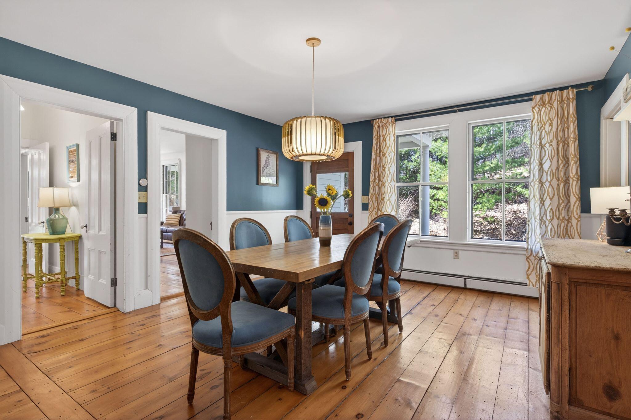 Falmouth, Maine, 04105, United States, 5 Bedrooms Bedrooms, ,6 BathroomsBathrooms,Residential,Pending,2041795
