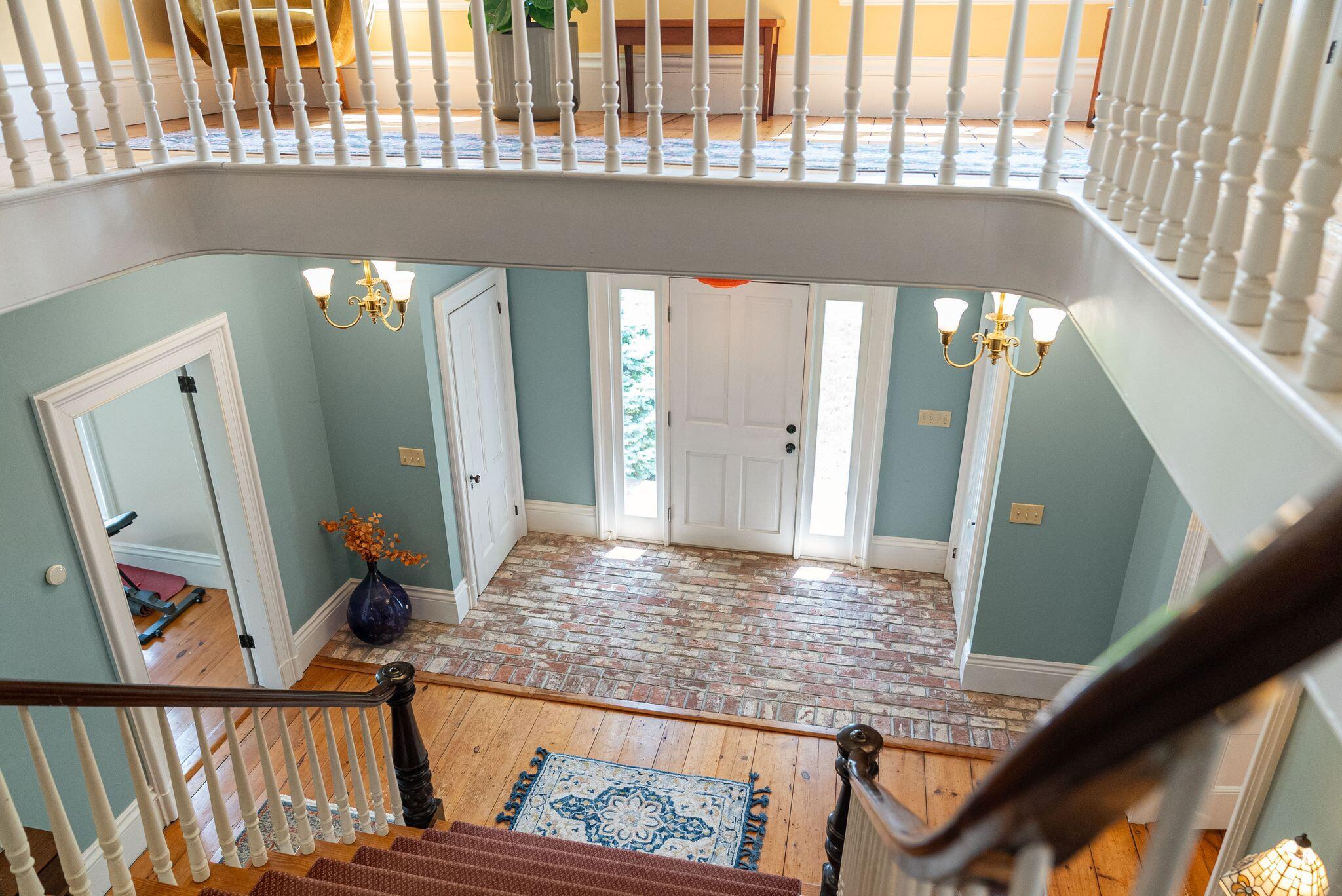 Falmouth, Maine, 04105, United States, 5 Bedrooms Bedrooms, ,6 BathroomsBathrooms,Residential,Pending,2041795