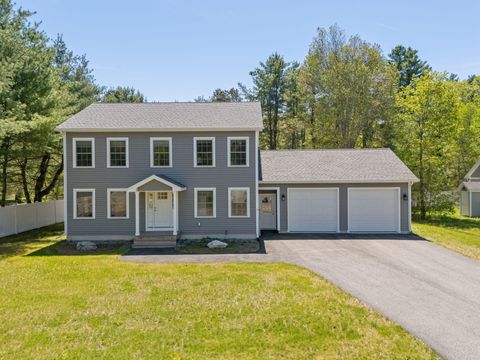 Photo of 1 Hovey Lane, Brunswick, ME 04011 (MLS # 1663914)