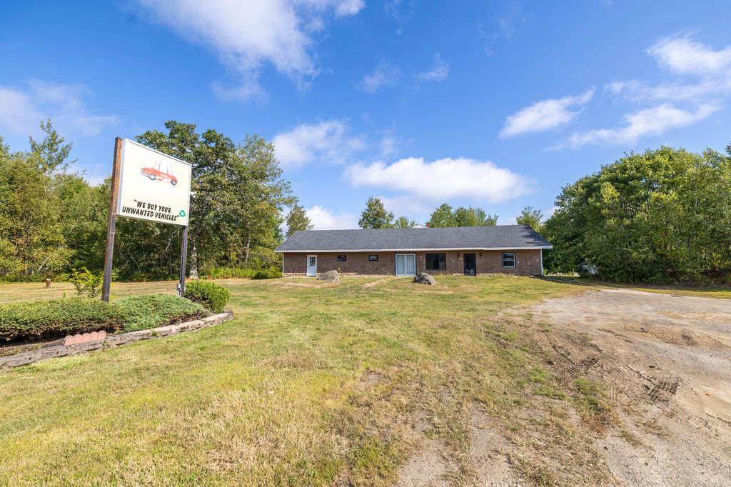 Photo of 1186 Eastern Avenue, Chelsea, ME 04330 (MLS # 1636792)