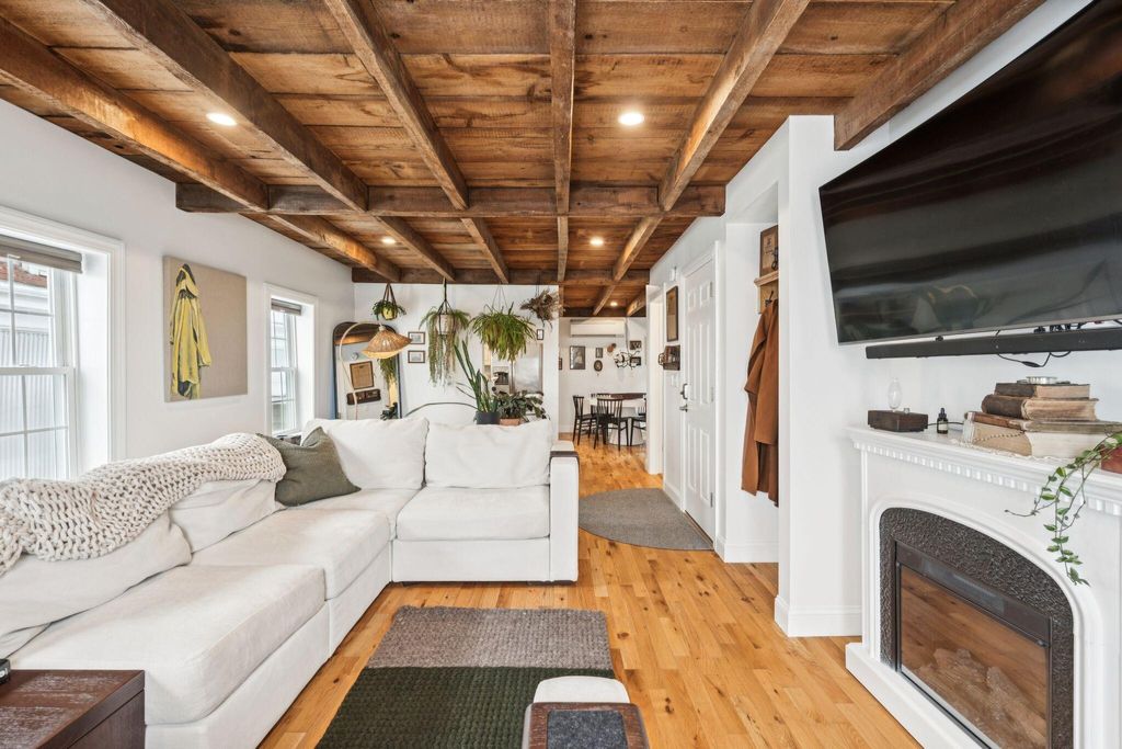 Photo of 16 Tate Street #2, Portland, ME 04102 (MLS # 1650843)