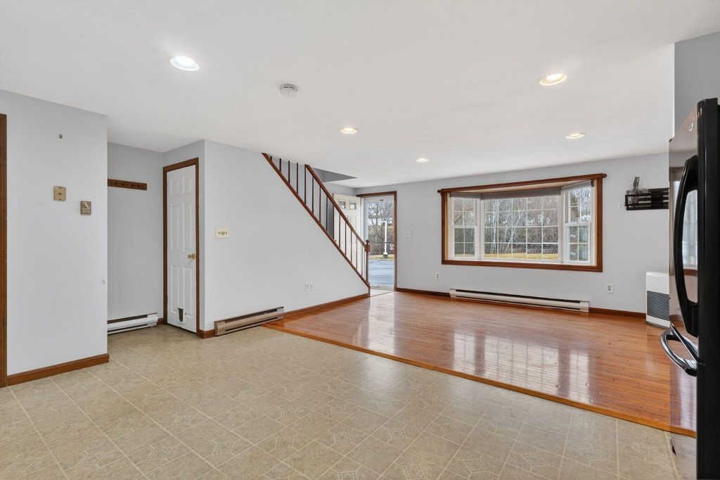 Photo of 91 Western Avenue #3, Biddeford, ME 04005 (MLS # 1655544)