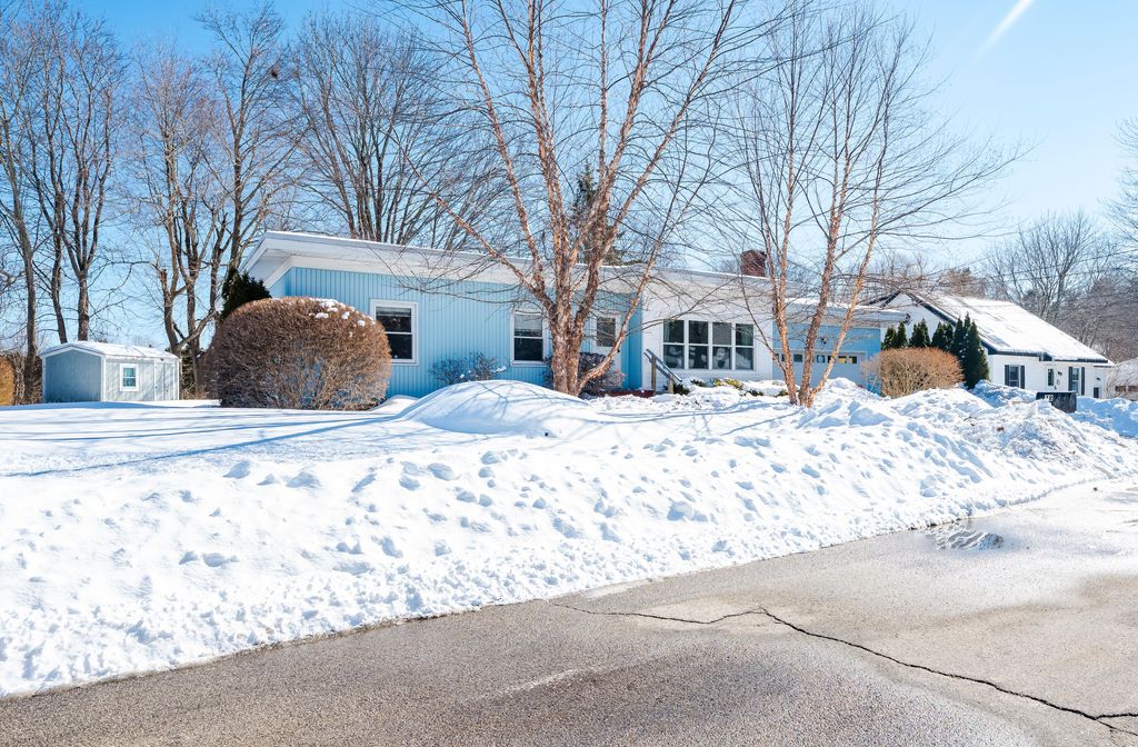 Photo of 12 NW Marial Avenue, Biddeford, ME 04005 (MLS # 1652968)