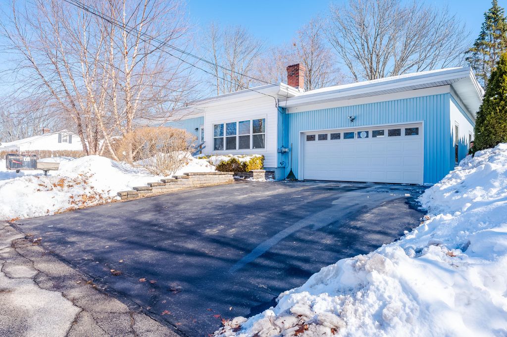 Photo of 12 NW Marial Avenue, Biddeford, ME 04005 (MLS # 1652968)