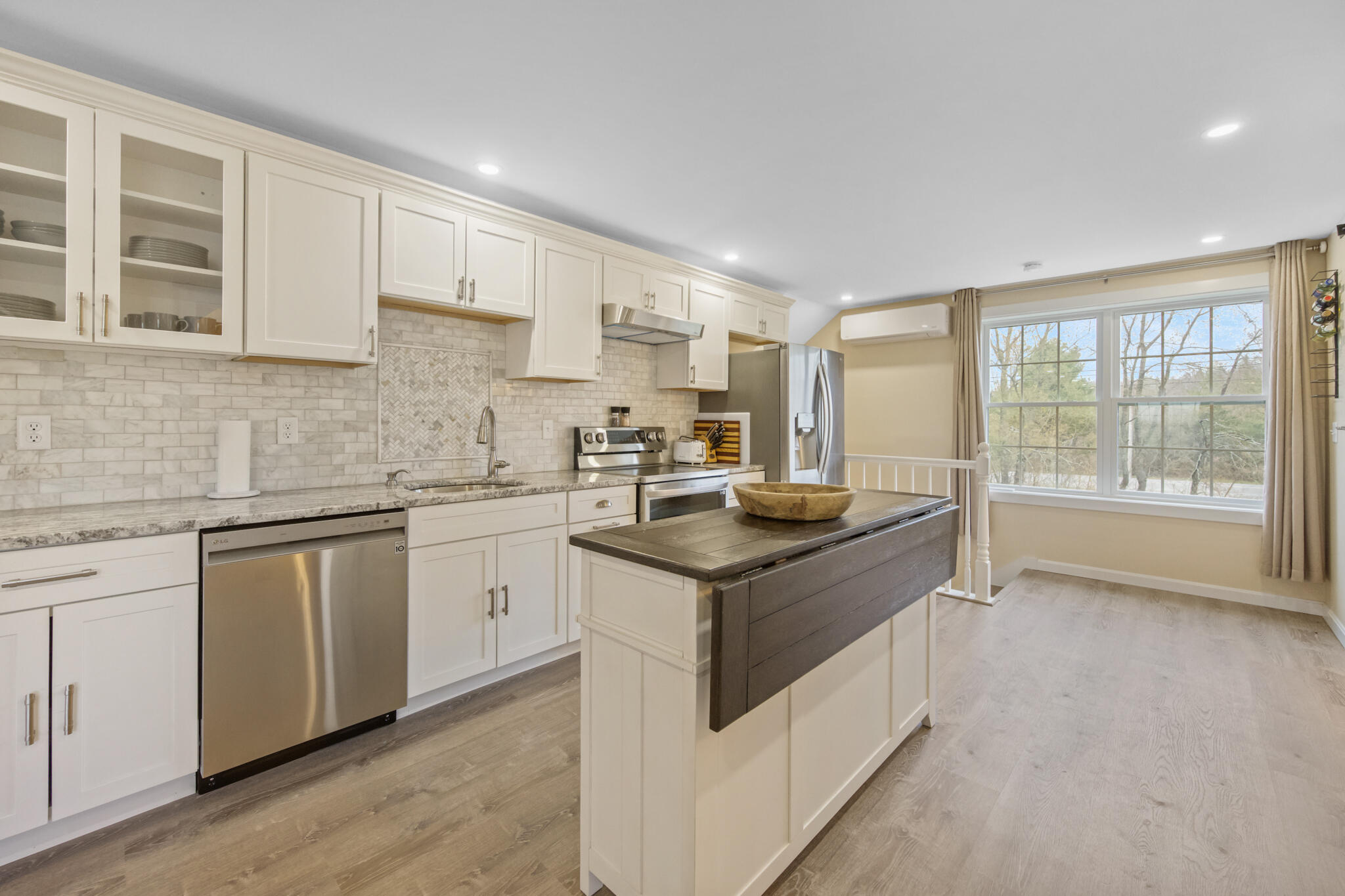 Hampden, Maine 04444, United States, ,2 BathroomsBathrooms,Residential,Pending,124968