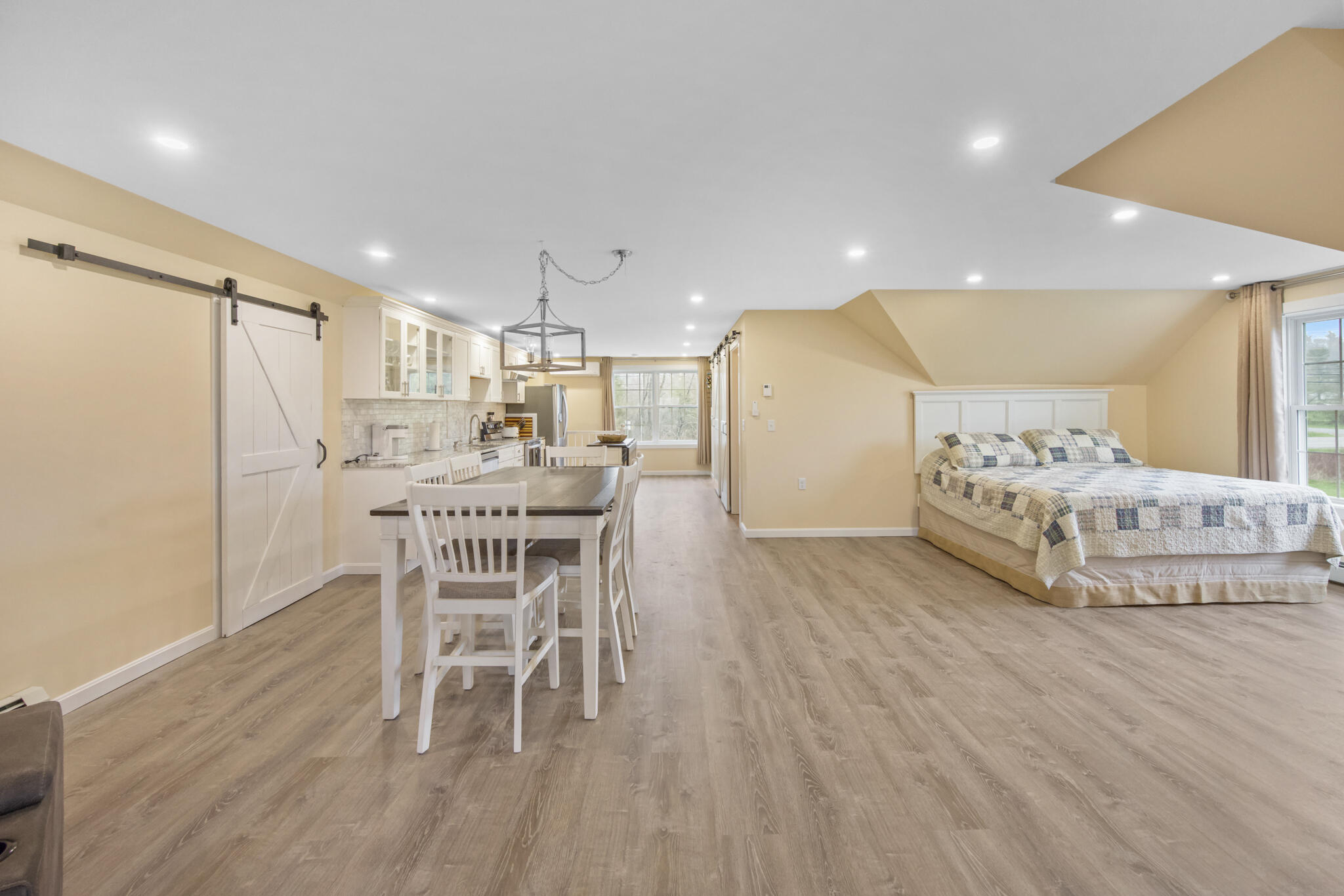 Hampden, Maine 04444, United States, ,2 BathroomsBathrooms,Residential,Pending,124968