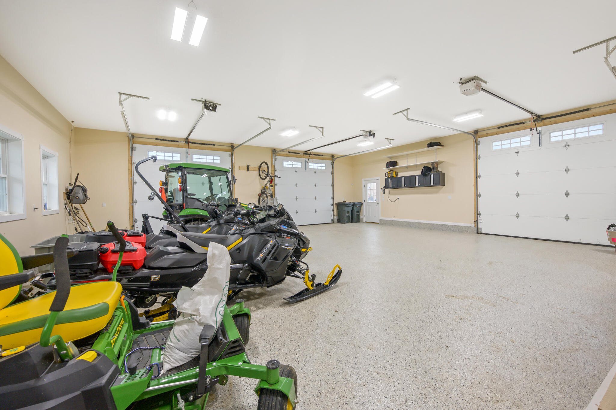 Hampden, Maine 04444, United States, ,2 BathroomsBathrooms,Residential,Pending,124968