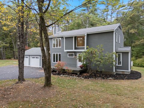 Photo of 17 Edna Lane, North Yarmouth, ME 04097 (MLS # 1640951)