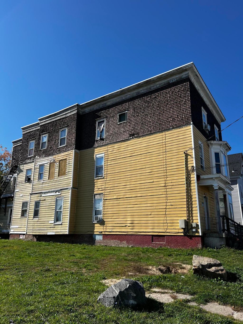 Photo of 155 Pine Street, Lewiston, ME 04240 (MLS # 1644170)