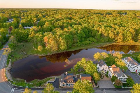 Photo of 2 Maine Street #B, Kennebunkport, ME 04046 (MLS # 1654909)