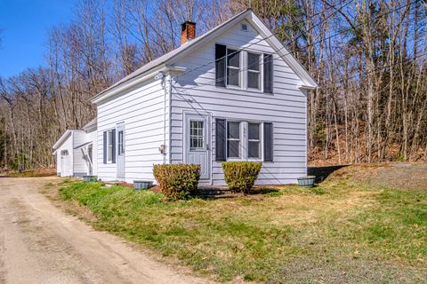 Photo of 605 Hebron Road, Paris, ME 04281 (MLS # 1659868)